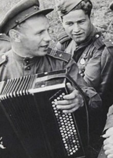 Кто сказал, что нужно бросить песни на войне? Квиз