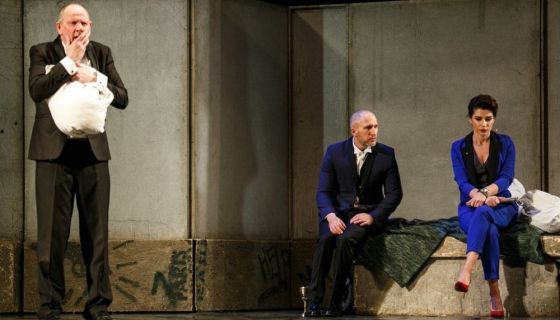 Спектакль «Вредные привычки»