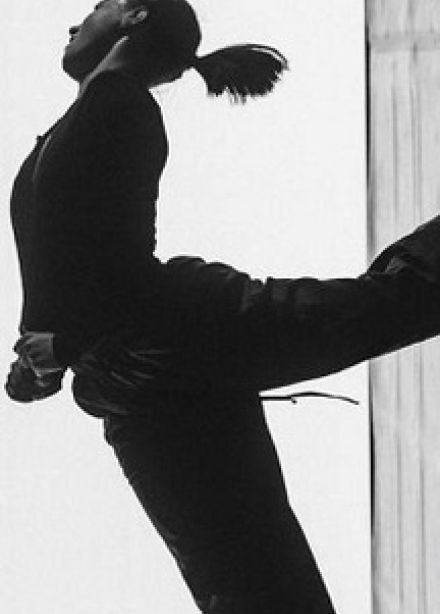 Откройте окна