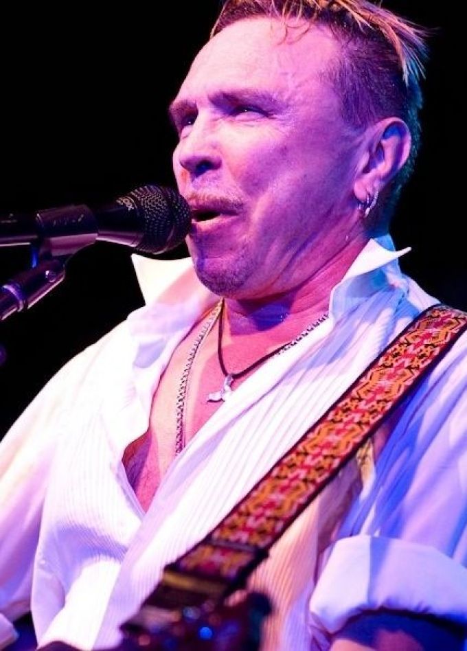 Гарик Сукачёв