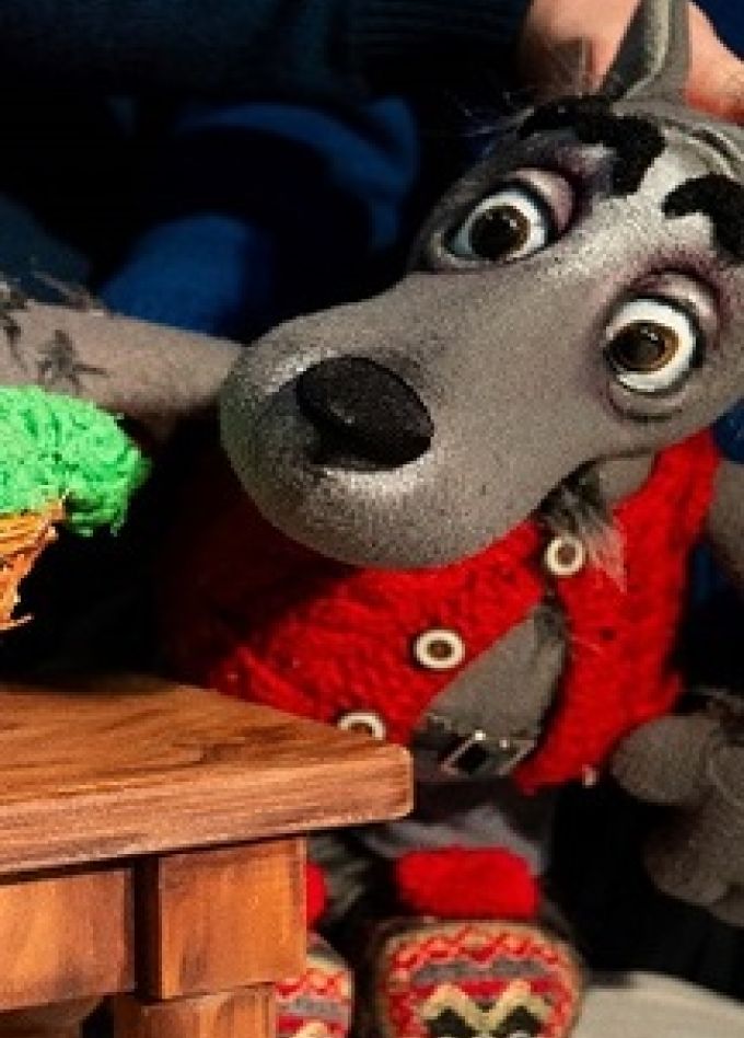 История про Овечку, которая пришла на обед к Волку