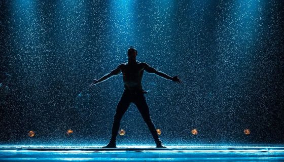 Шоу под дождём IV. Мужчина vs Женщина